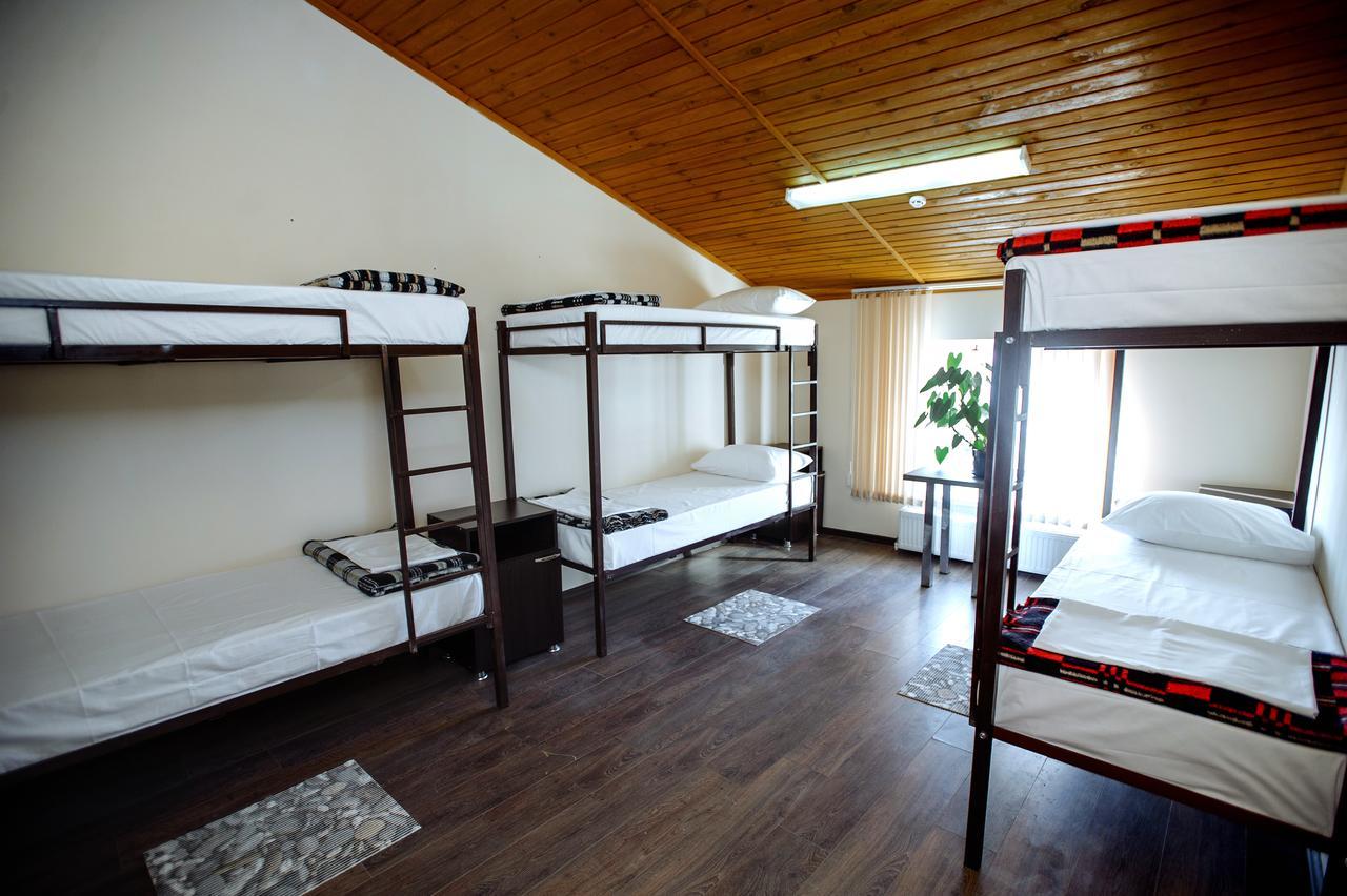 Your Hostel Chisinau Ngoại thất bức ảnh
